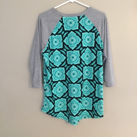 Lularoe Randy top - Picture 2 of 3